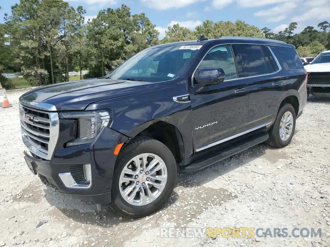 1 Photograph of a damaged car 1GKS1BKD3RR389294 GMC YUKON 2024