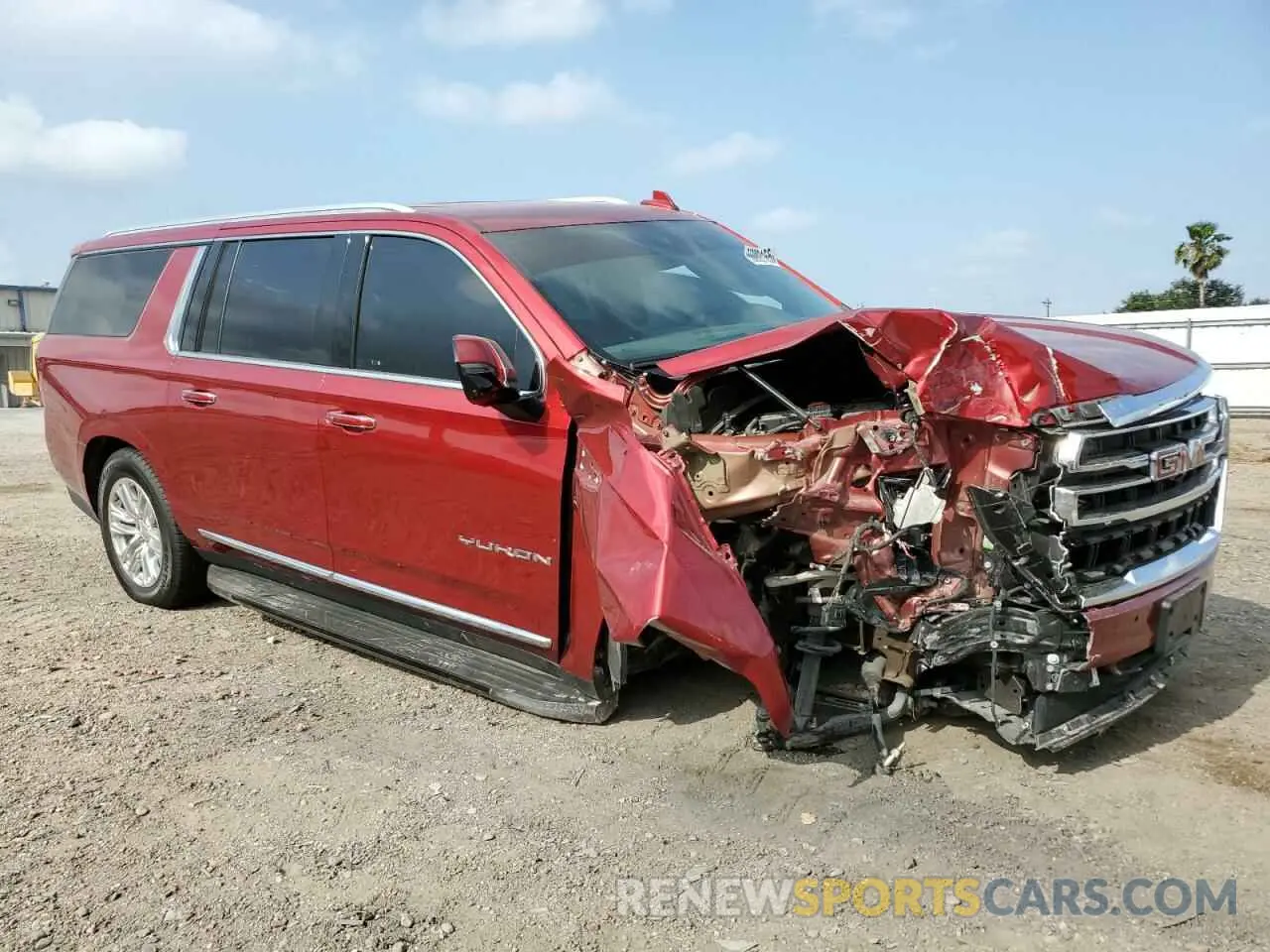4 Photograph of a damaged car 1GKS1GKD7RR365416 GMC YUKON 2024