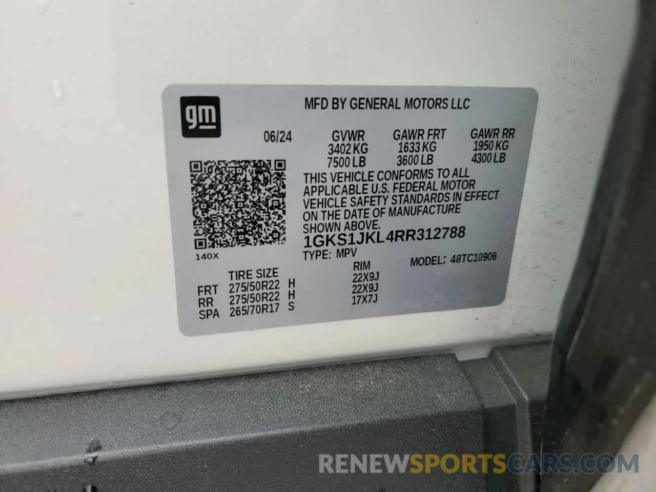 15 Photograph of a damaged car 1GKS1JKL4RR312788 GMC YUKON 2024