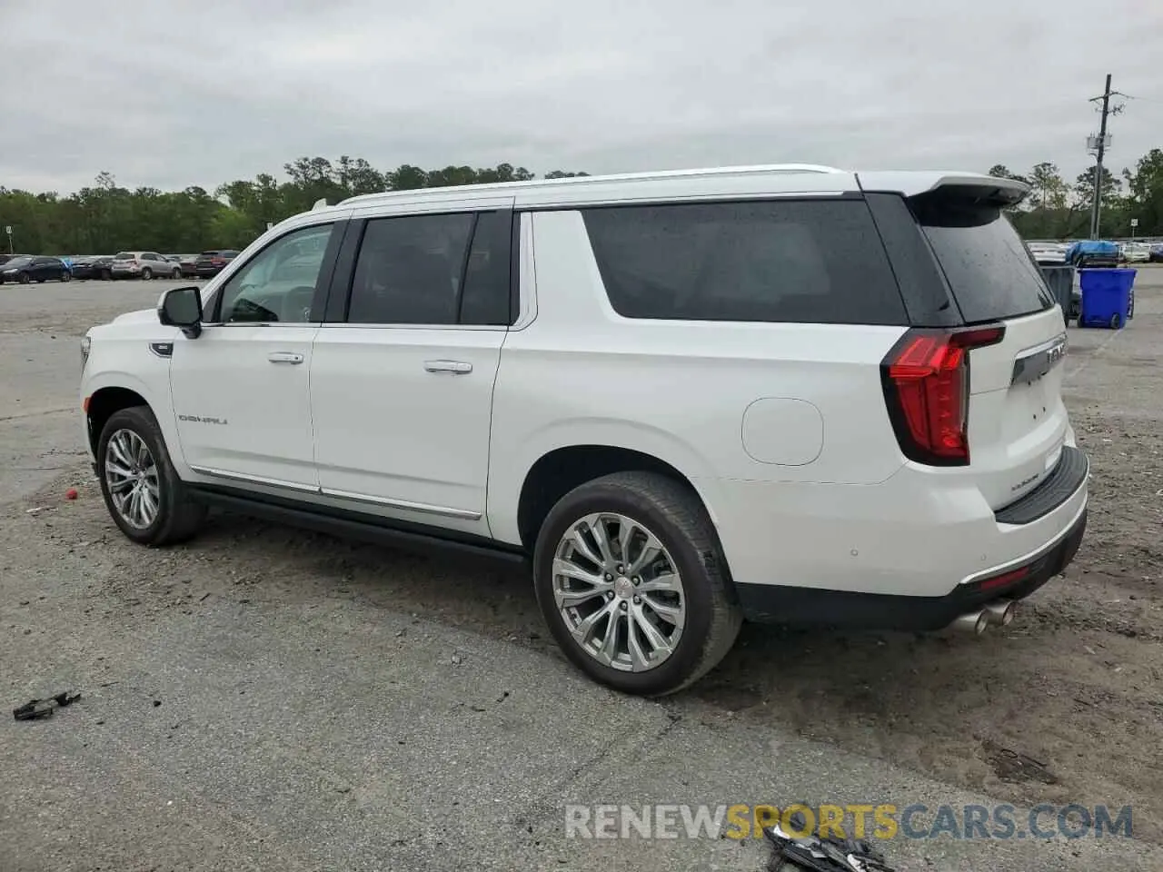 2 Photograph of a damaged car 1GKS1JKL4RR312788 GMC YUKON 2024