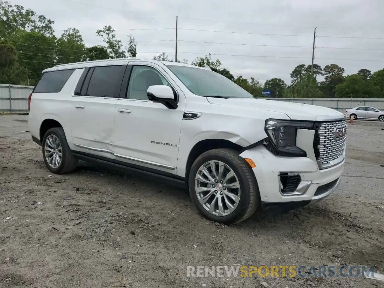 4 Photograph of a damaged car 1GKS1JKL4RR312788 GMC YUKON 2024