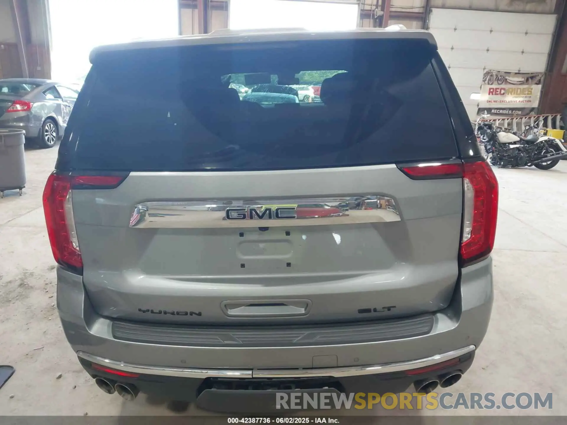 16 Photograph of a damaged car 1GKS2BKD1RR380932 GMC YUKON 2024