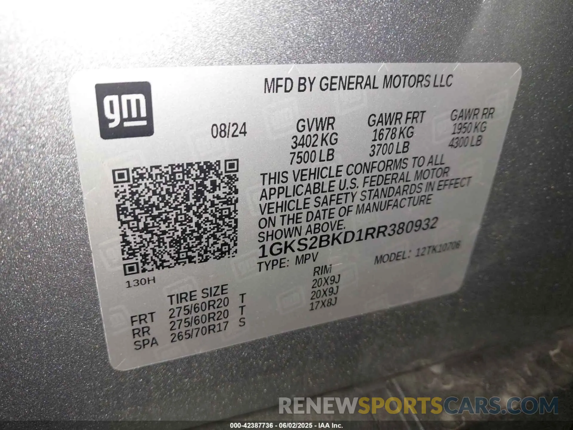 9 Photograph of a damaged car 1GKS2BKD1RR380932 GMC YUKON 2024