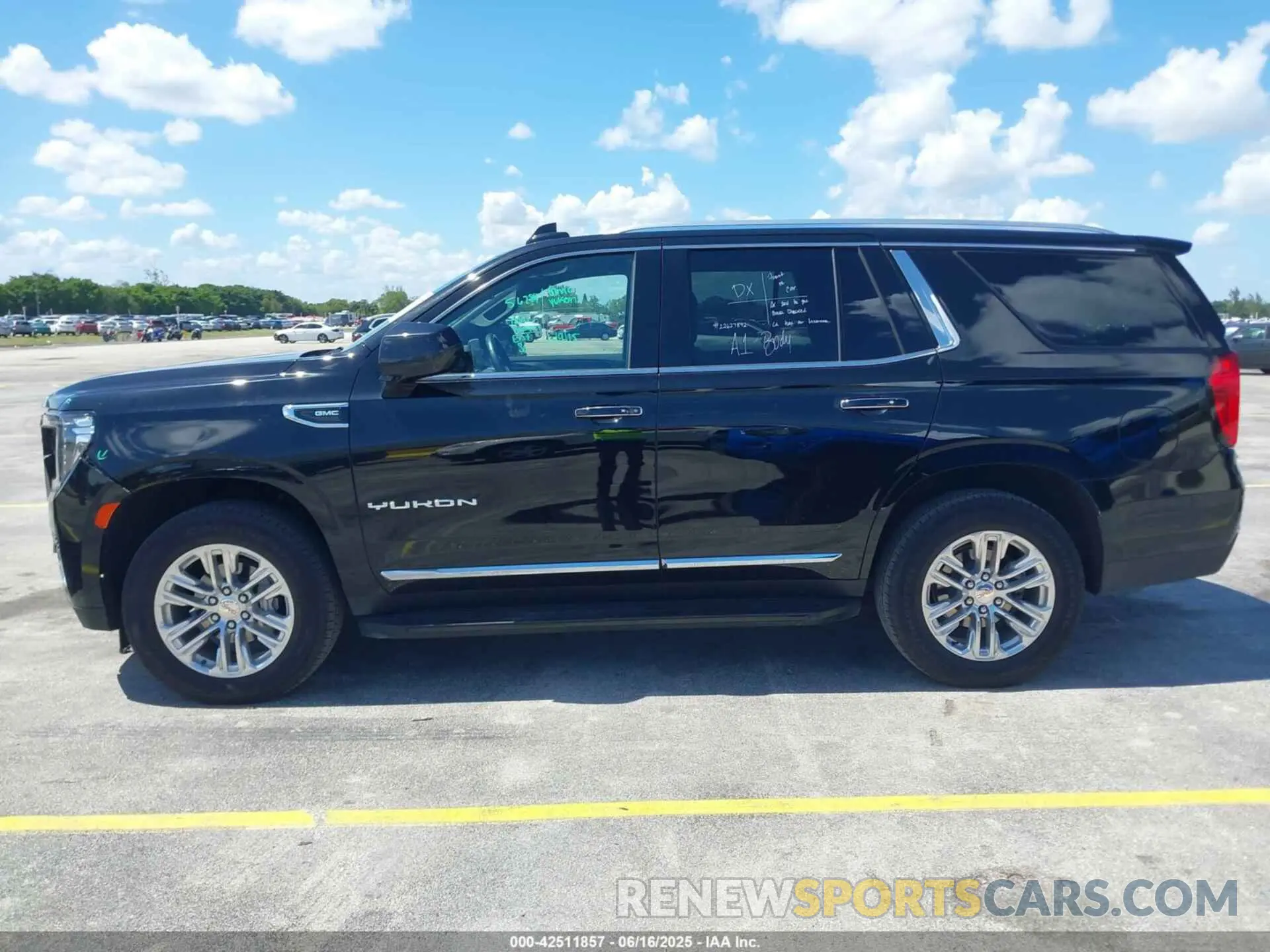 14 Photograph of a damaged car 1GKS2BKDXRR235260 GMC YUKON 2024