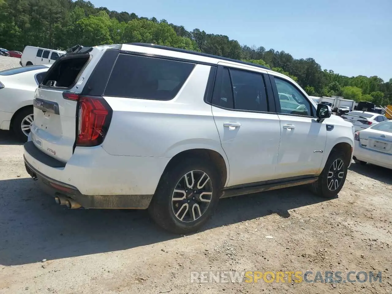 3 Photograph of a damaged car 1GKS2CKL9RR378763 GMC YUKON 2024
