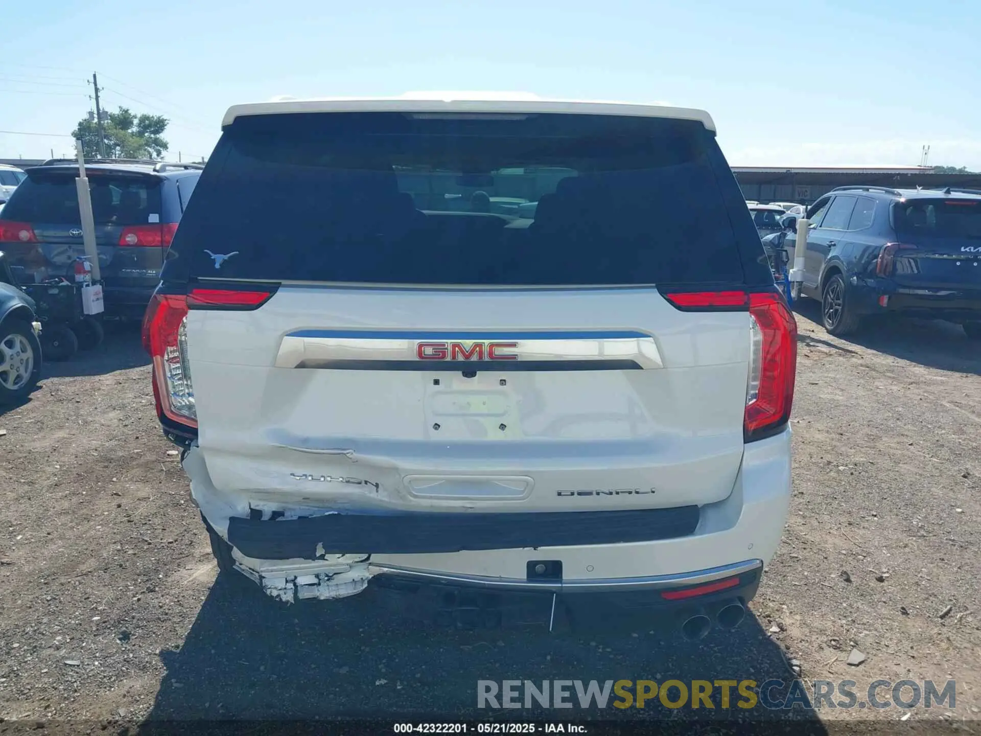 16 Photograph of a damaged car 1GKS2DKL7RR347730 GMC YUKON 2024