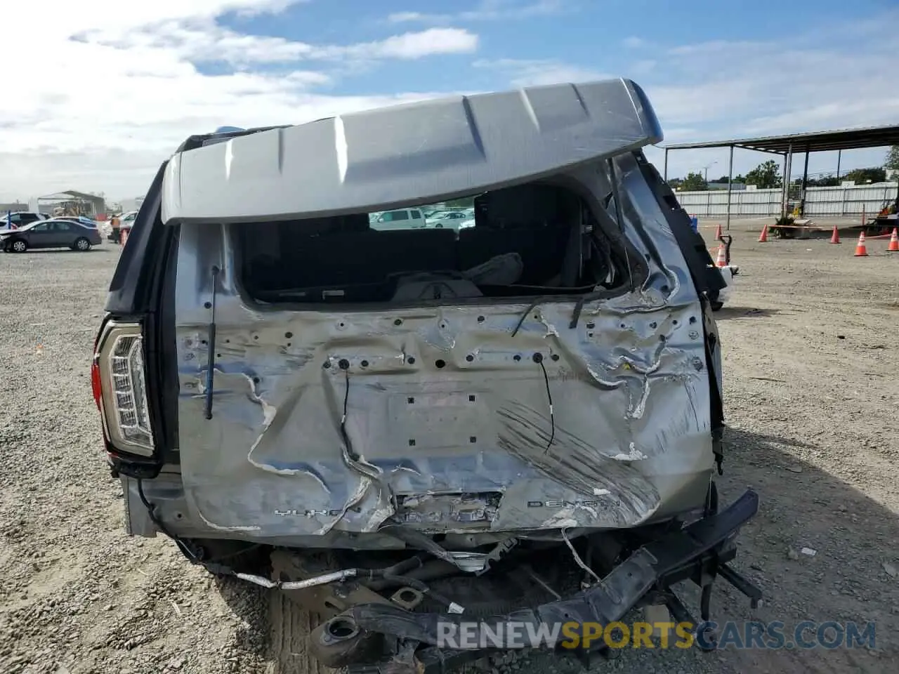 6 Photograph of a damaged car 1GKS2DKT3RR371488 GMC YUKON 2024