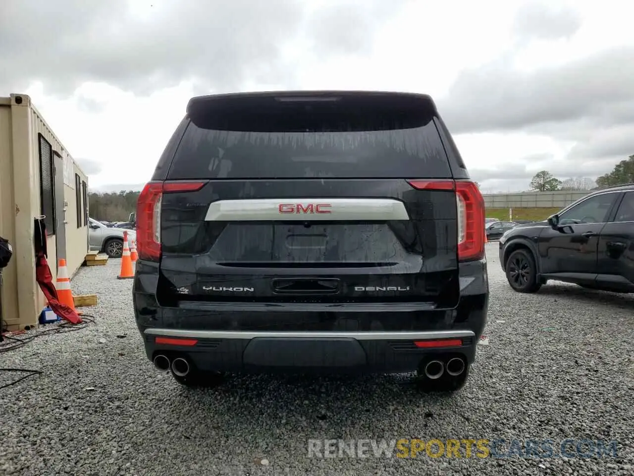 6 Photograph of a damaged car 1GKS2JKL2RR126728 GMC YUKON 2024