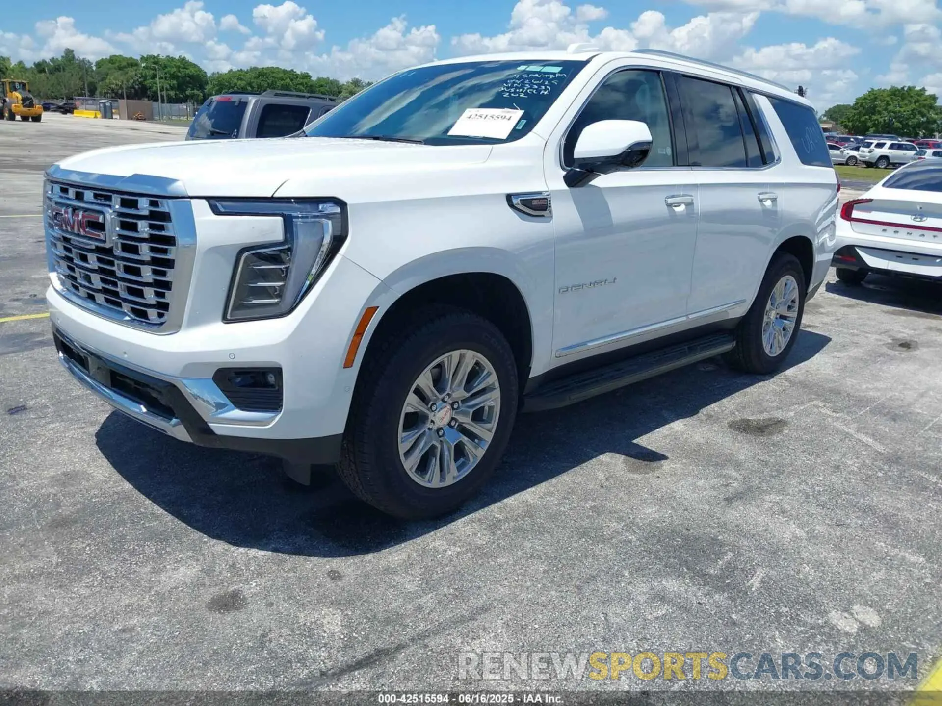 2 Photograph of a damaged car 1GKS1DRL7SR193339 GMC YUKON 2025