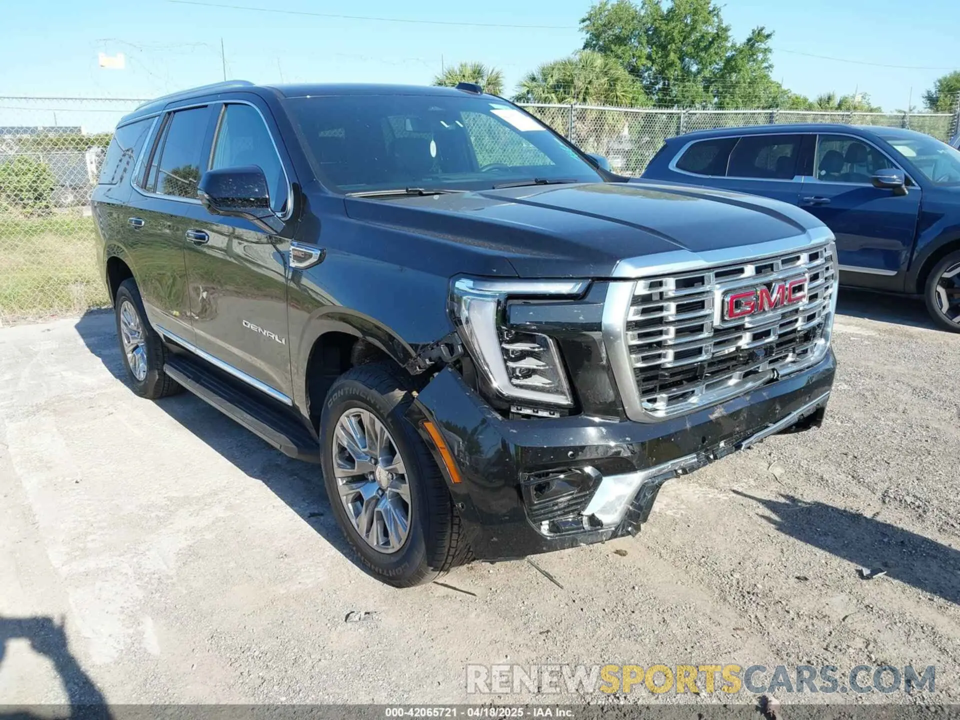 1 Photograph of a damaged car 1GKS1DRL9SR193603 GMC YUKON 2025