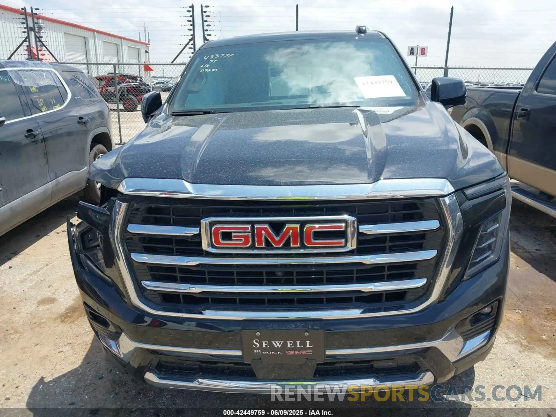 12 Photograph of a damaged car 1GKS2BRD0SR248658 GMC YUKON 2025