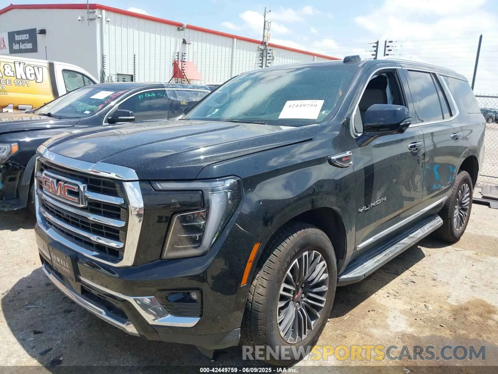 2 Photograph of a damaged car 1GKS2BRD0SR248658 GMC YUKON 2025
