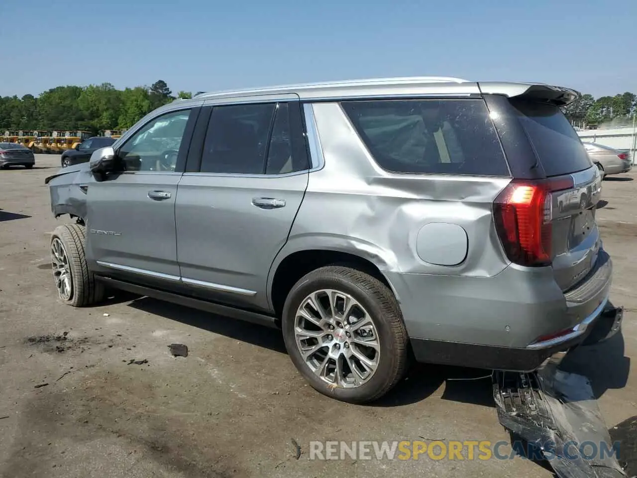 2 Photograph of a damaged car 1GKS2DRL0SR252549 GMC YUKON 2025