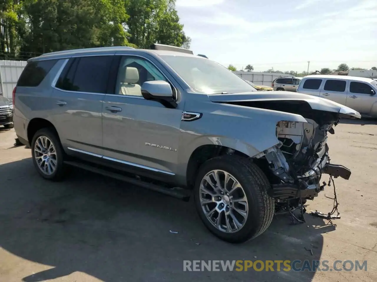 4 Photograph of a damaged car 1GKS2DRL0SR252549 GMC YUKON 2025