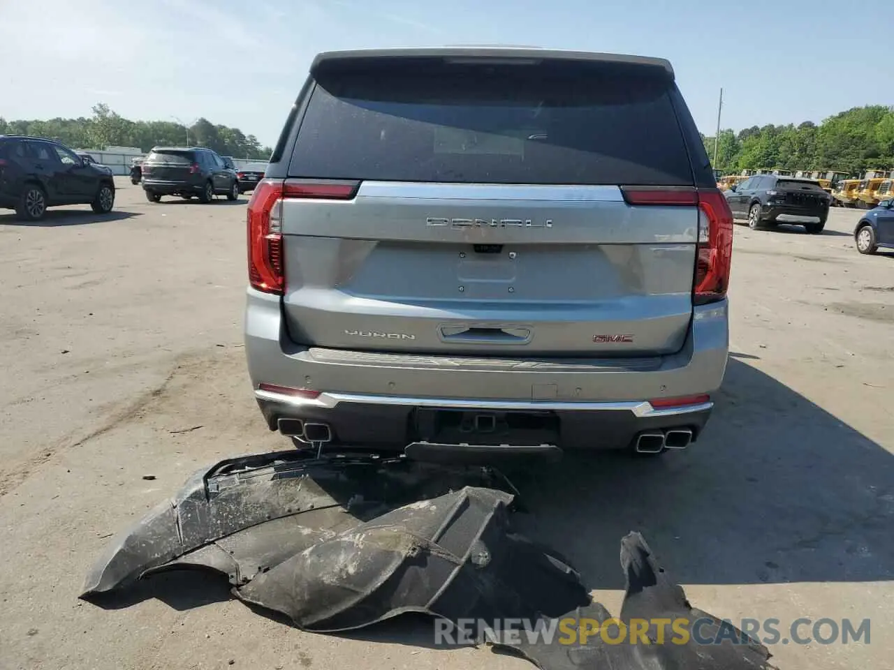 6 Photograph of a damaged car 1GKS2DRL0SR252549 GMC YUKON 2025