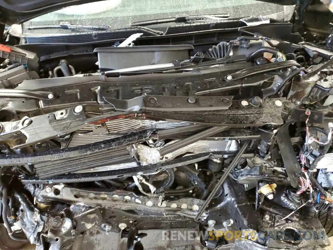 12 Photograph of a damaged car 1GKS2DRL4SR182229 GMC YUKON 2025