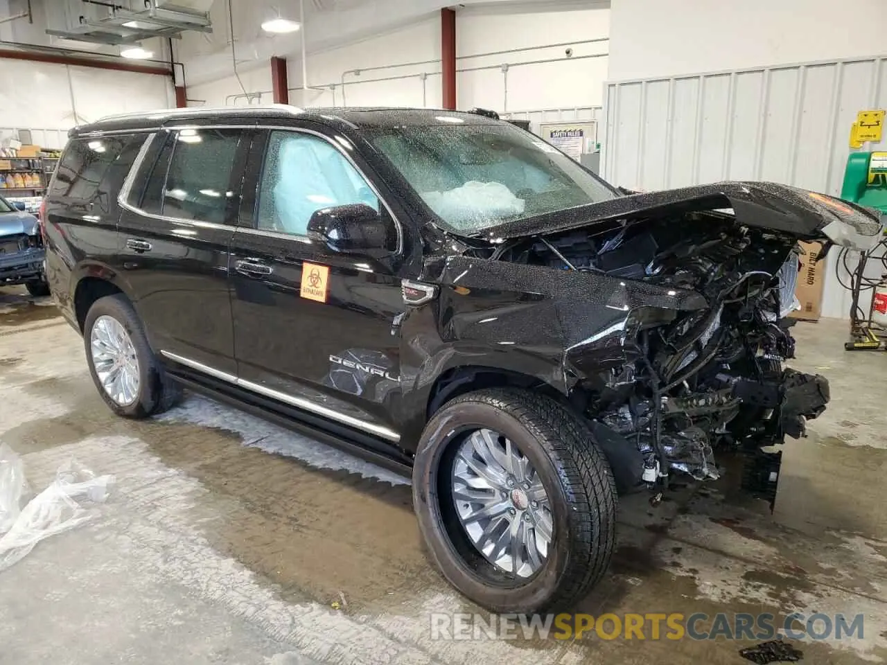 4 Photograph of a damaged car 1GKS2DRL4SR182229 GMC YUKON 2025