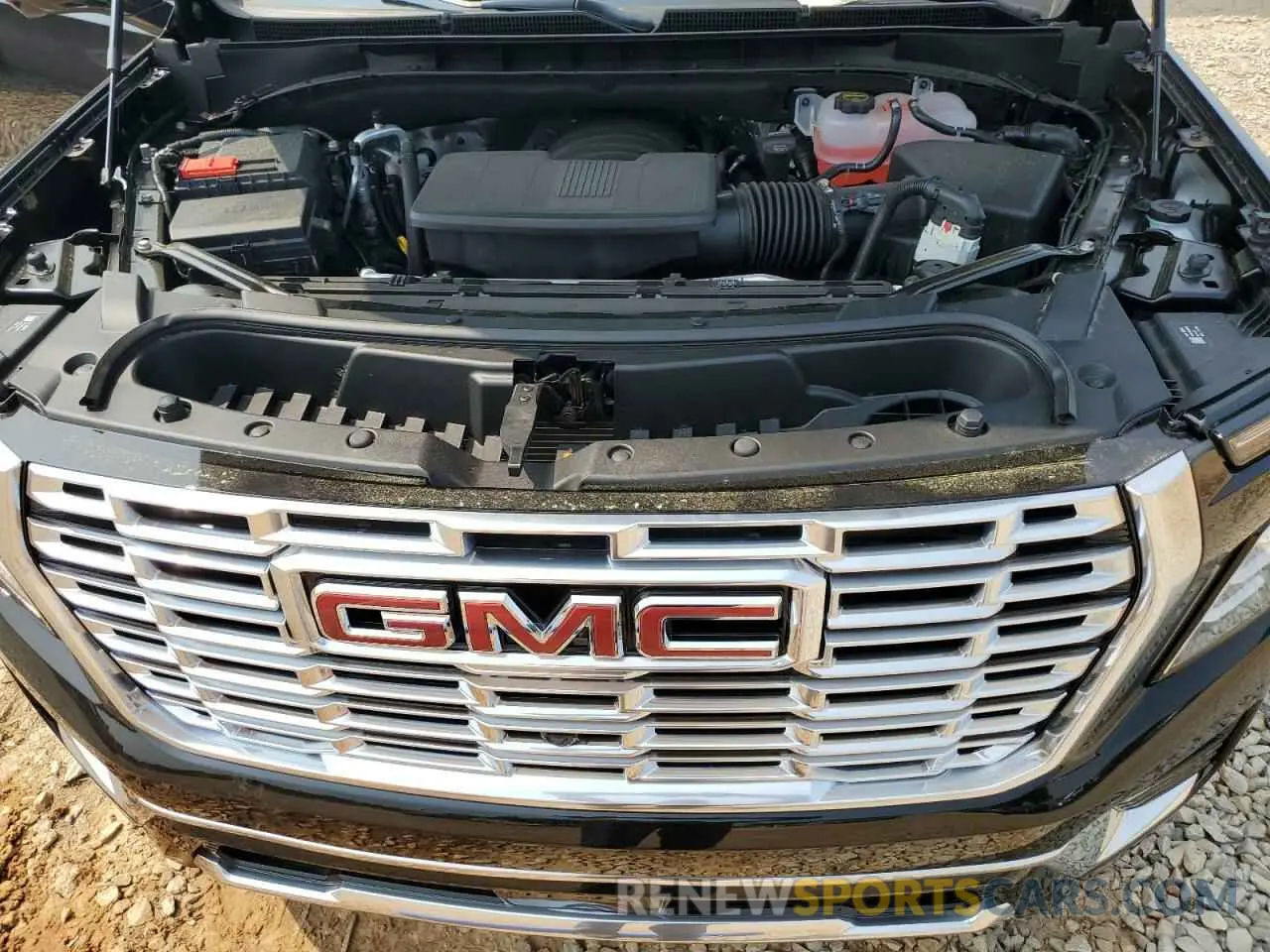 12 Photograph of a damaged car 1GKS2DRL7SR241466 GMC YUKON 2025