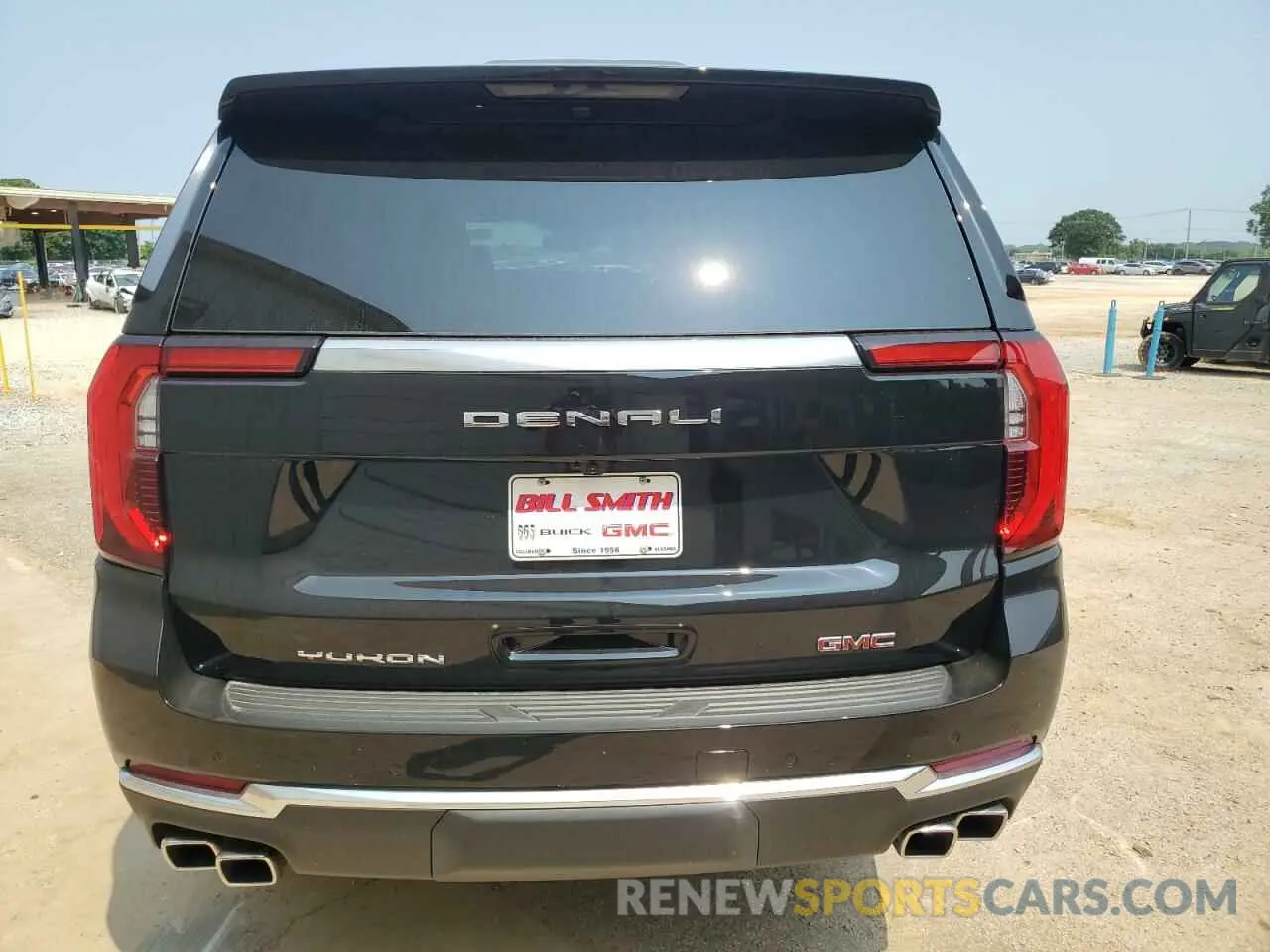 6 Photograph of a damaged car 1GKS2DRL7SR241466 GMC YUKON 2025