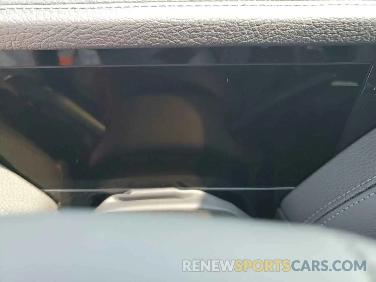 9 Photograph of a damaged car 1GKS2DRL7SR241466 GMC YUKON 2025