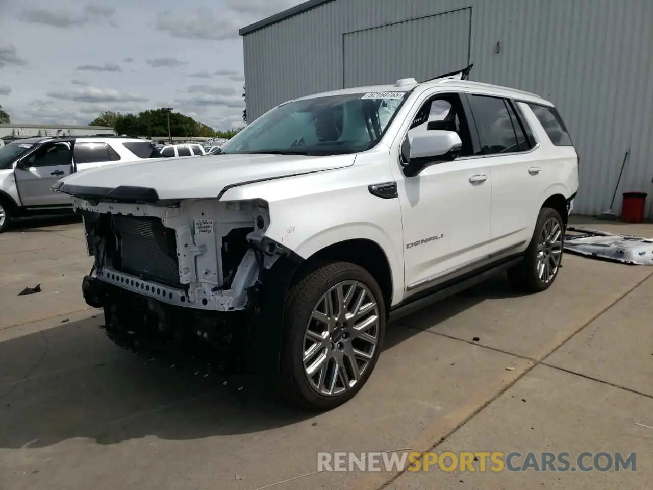 1 Photograph of a damaged car 1GKS2ERL9SR140340 GMC YUKON 2025