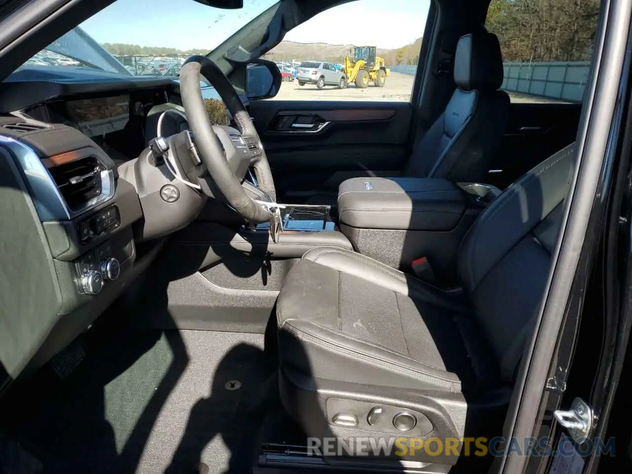 7 Photograph of a damaged car 1GKS2JRL6SR129529 GMC YUKON 2025