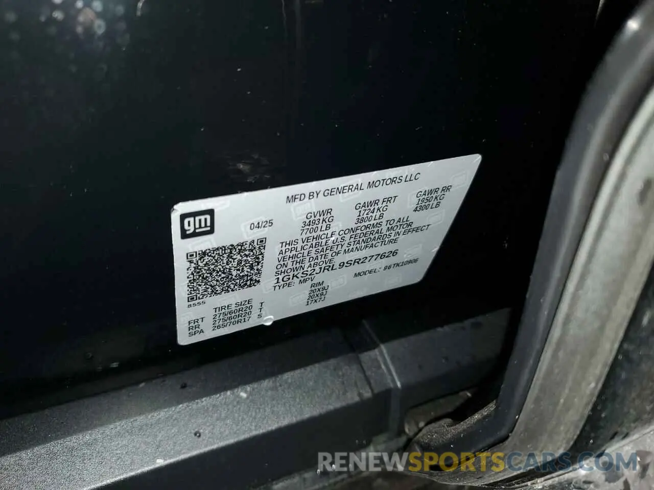 13 Photograph of a damaged car 1GKS2JRL9SR277626 GMC YUKON 2025