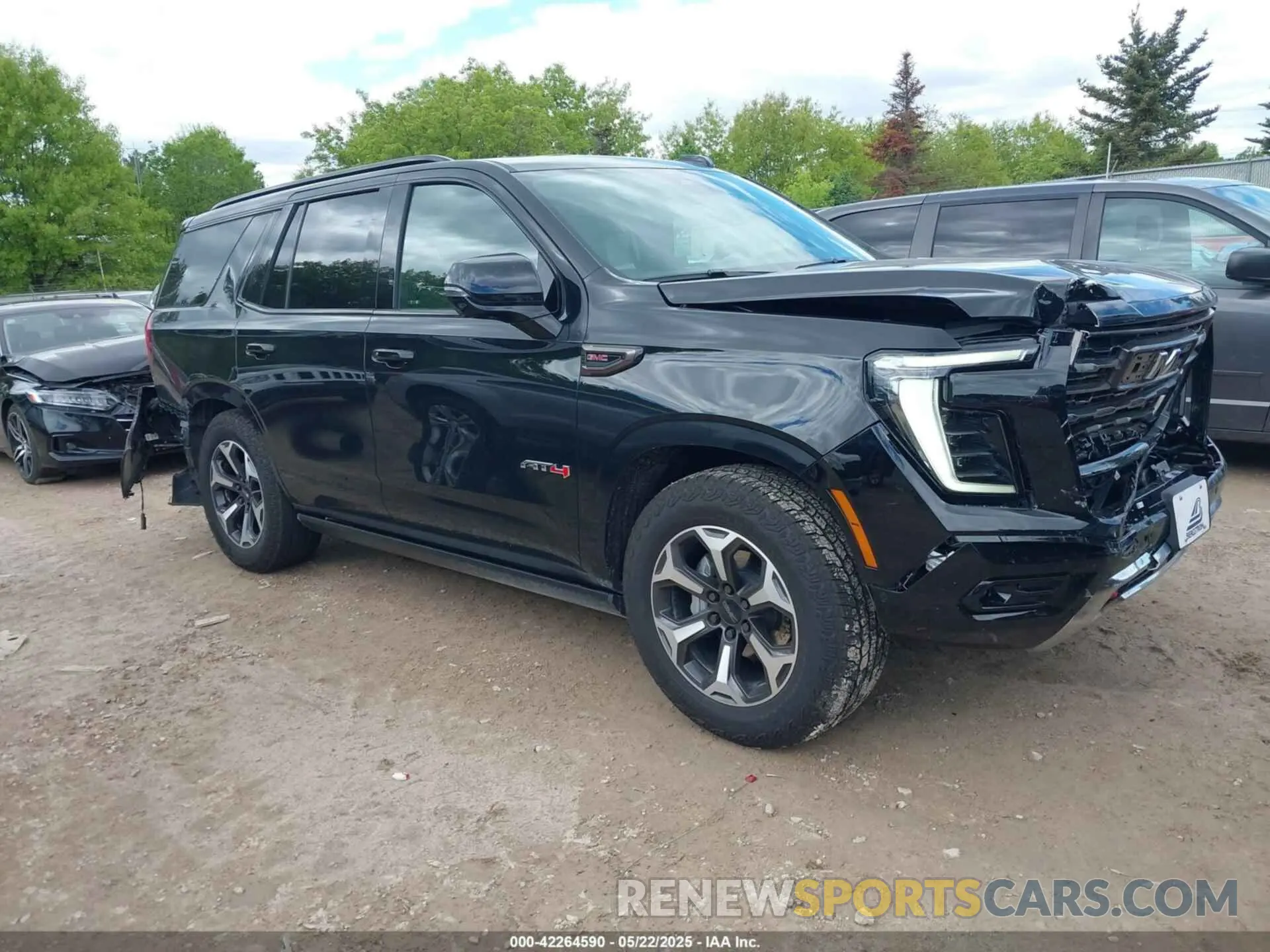 1 Photograph of a damaged car 1GKS2VRL8SR130415 GMC YUKON 2025