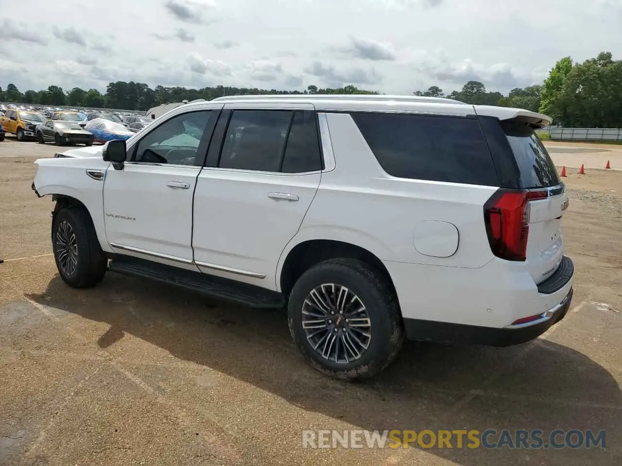 2 Photograph of a damaged car 1GKS2BRD3SR104361 GMC YUKON ELEV 2025