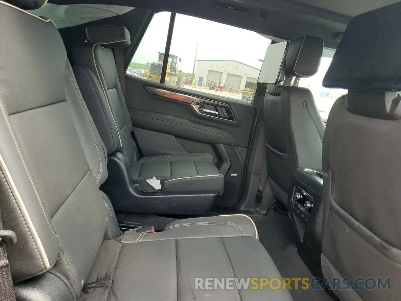 11 Photograph of a damaged car 1GKS2BRD3SR184499 GMC YUKON ELEV 2025