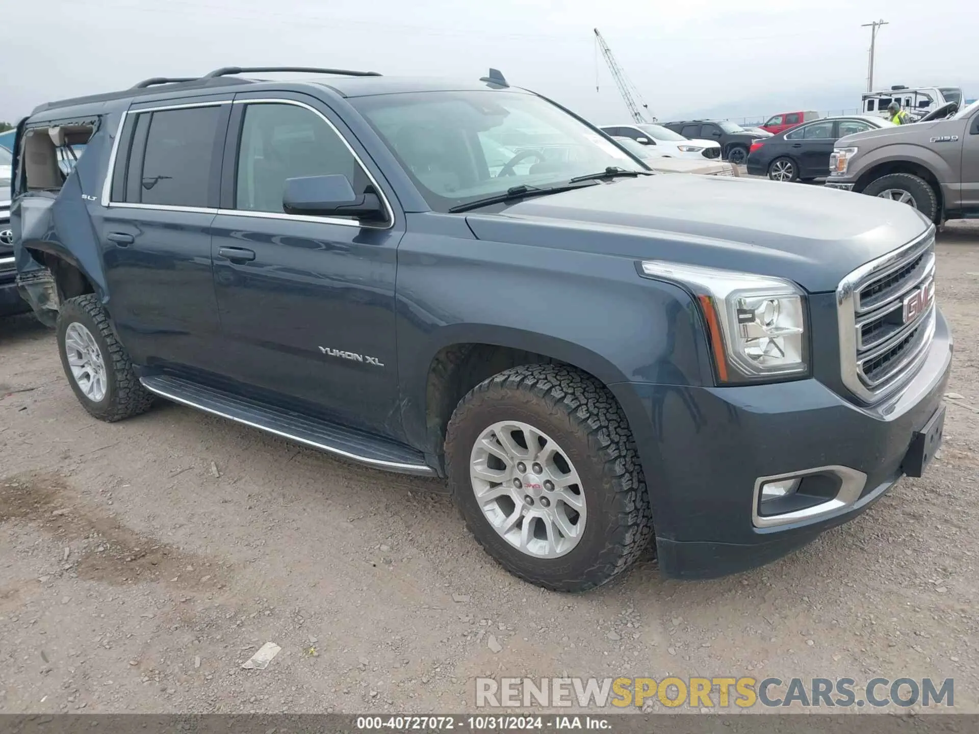 1 Photograph of a damaged car 1GKS2GKC0KR345860 GMC YUKON XL 2019