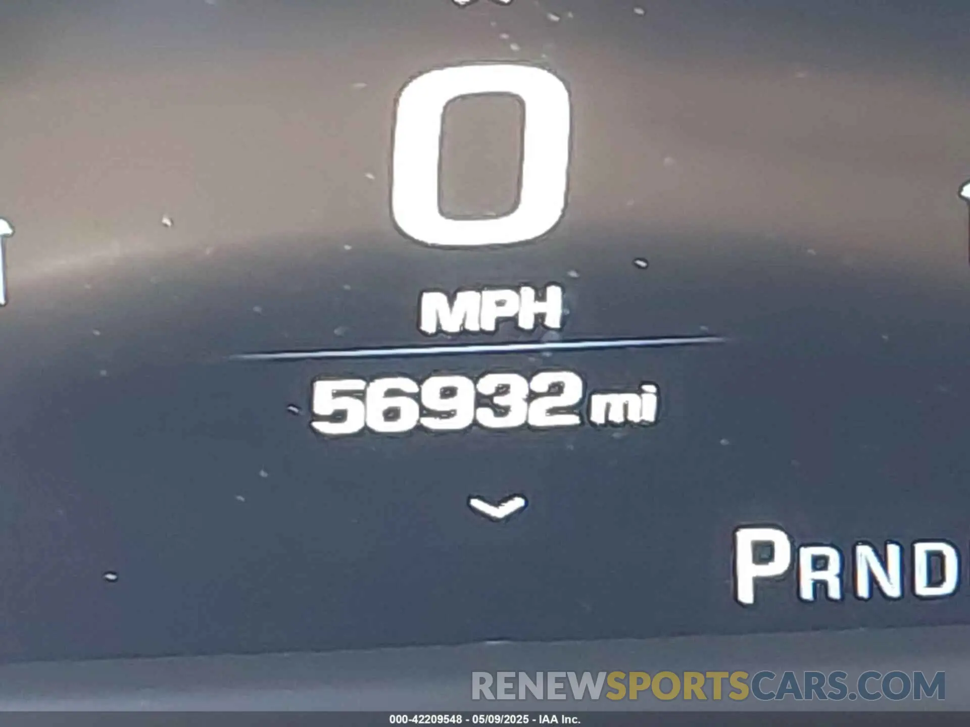 16 Photograph of a damaged car 1GKS2HKJ2KR387225 GMC YUKON XL 2019