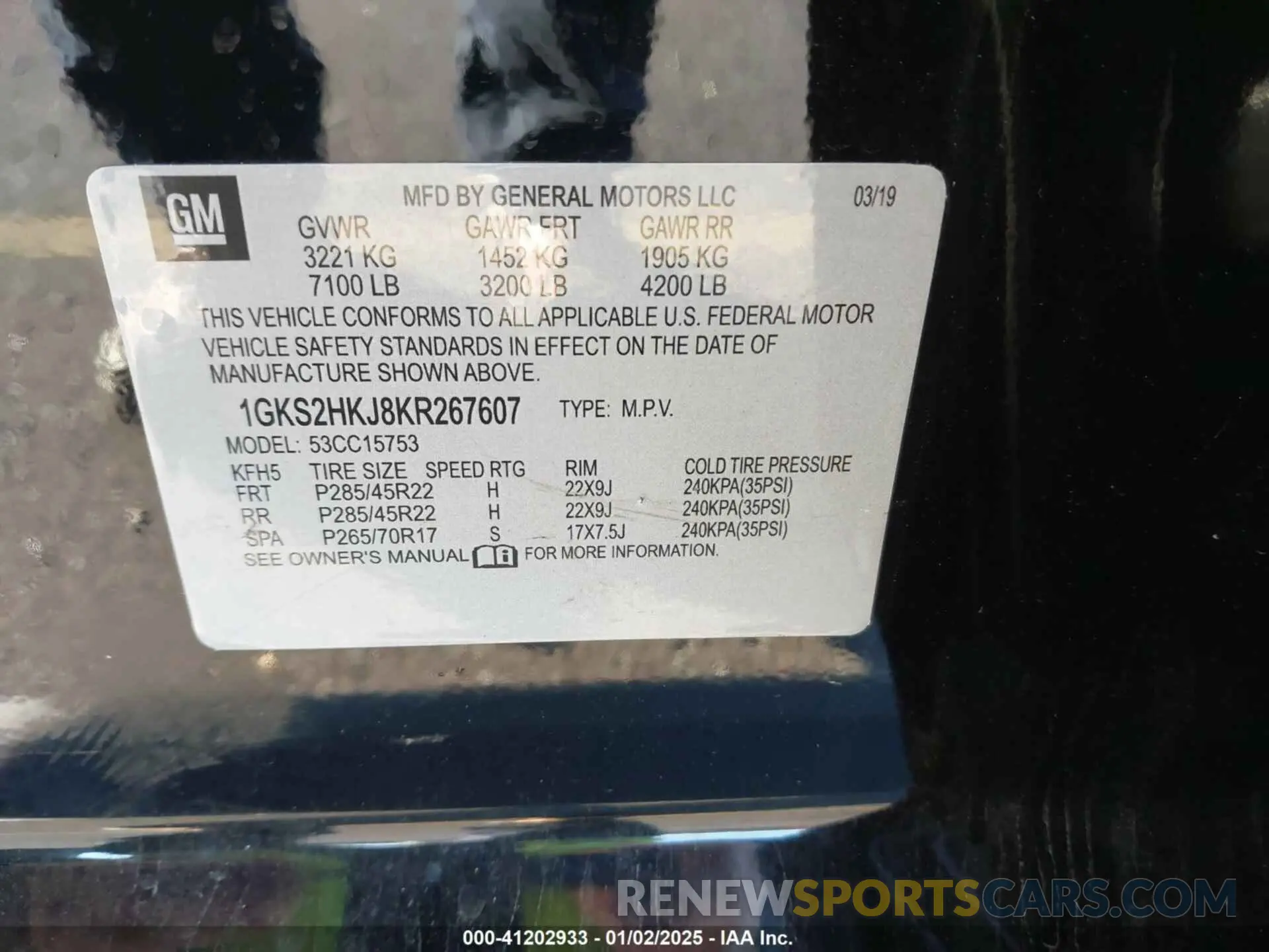 8 Photograph of a damaged car 1GKS2HKJ9KR152434 GMC YUKON XL 2019