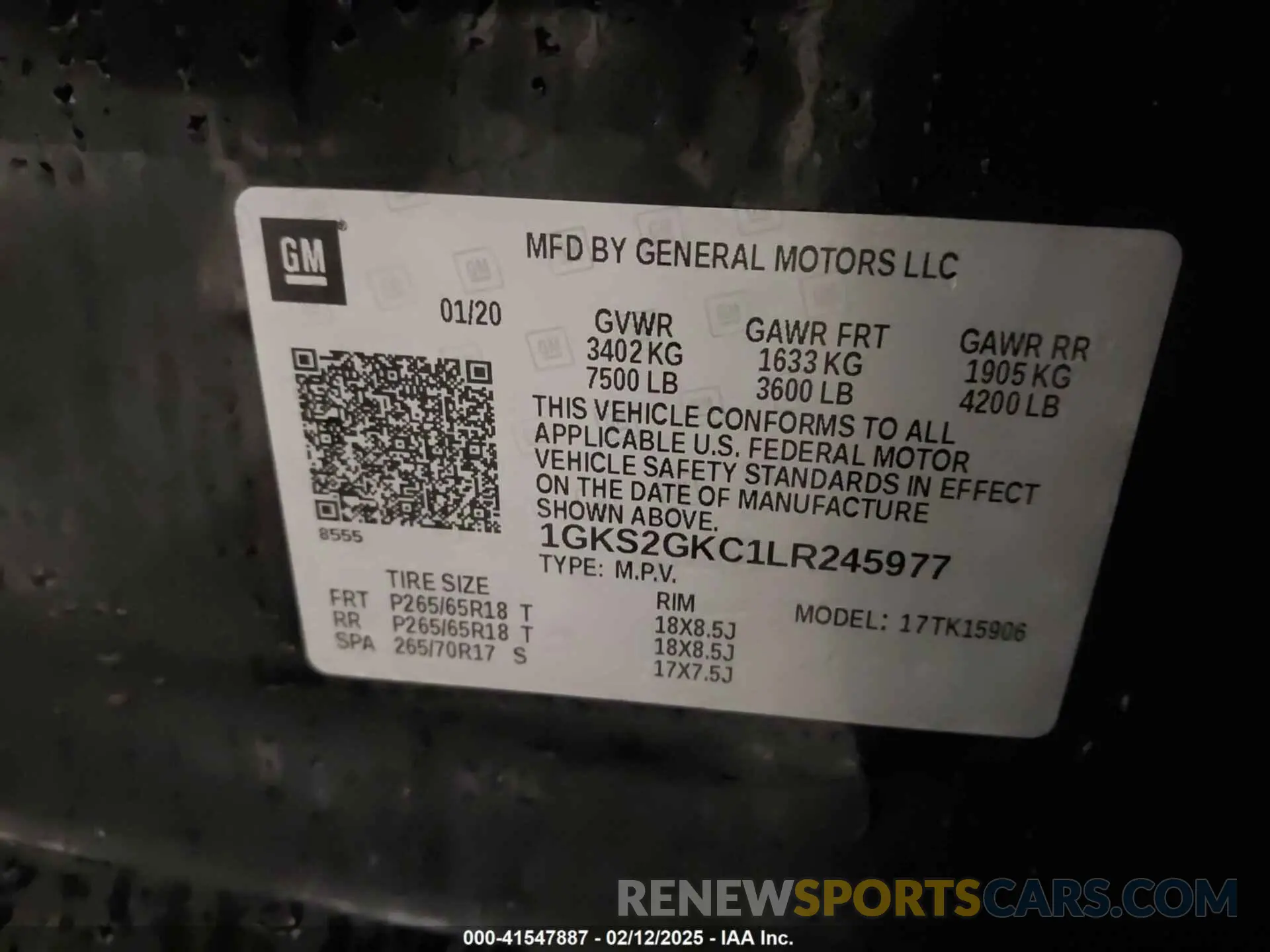 9 Photograph of a damaged car 1GKS2GKC1LR245977 GMC YUKON XL 2020
