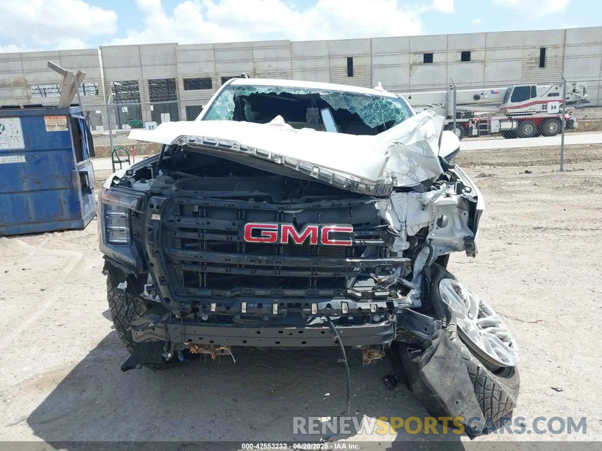 11 Photograph of a damaged car 1GKS2GKD2MR256724 GMC YUKON XL 2021