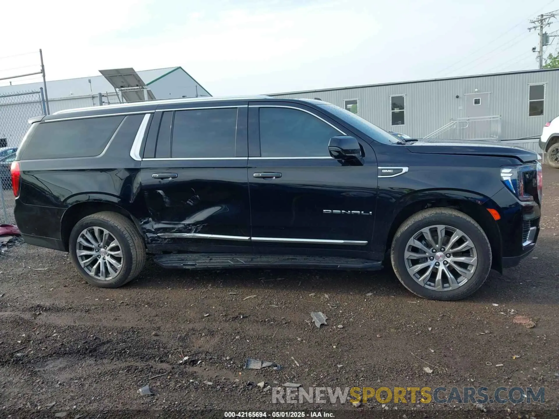 13 Photograph of a damaged car 1GKS2JKL2MR416881 GMC YUKON XL 2021