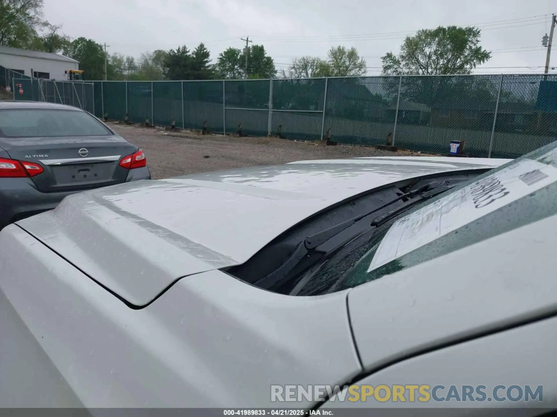 6 Photograph of a damaged car 1GKS2JKL7MR409621 GMC YUKON XL 2021