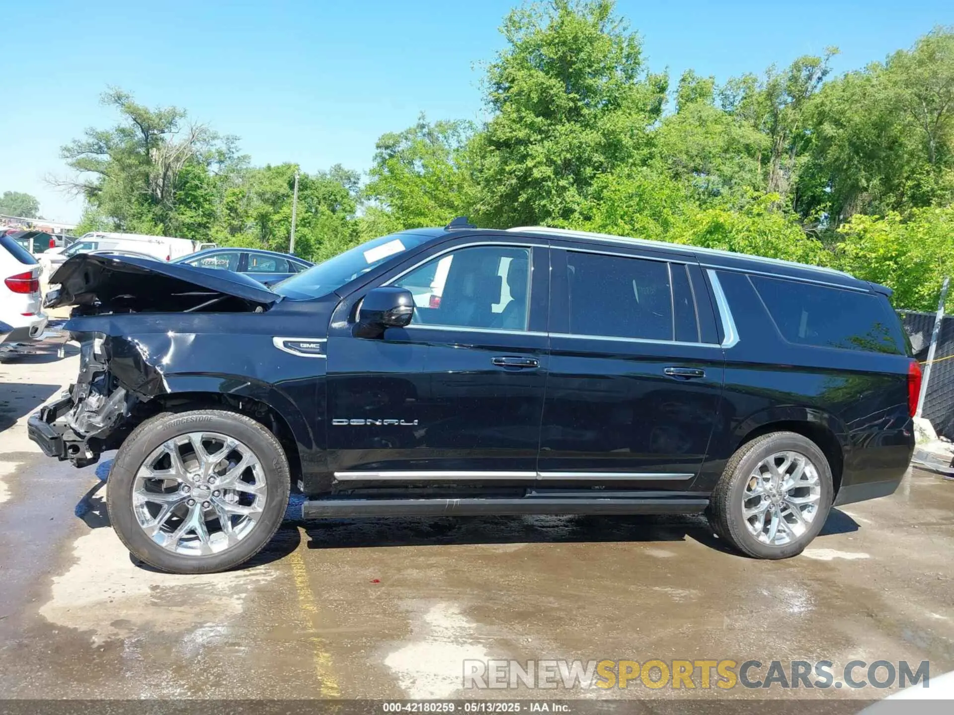 15 Photograph of a damaged car 1GKS2JKL8MR178437 GMC YUKON XL 2021