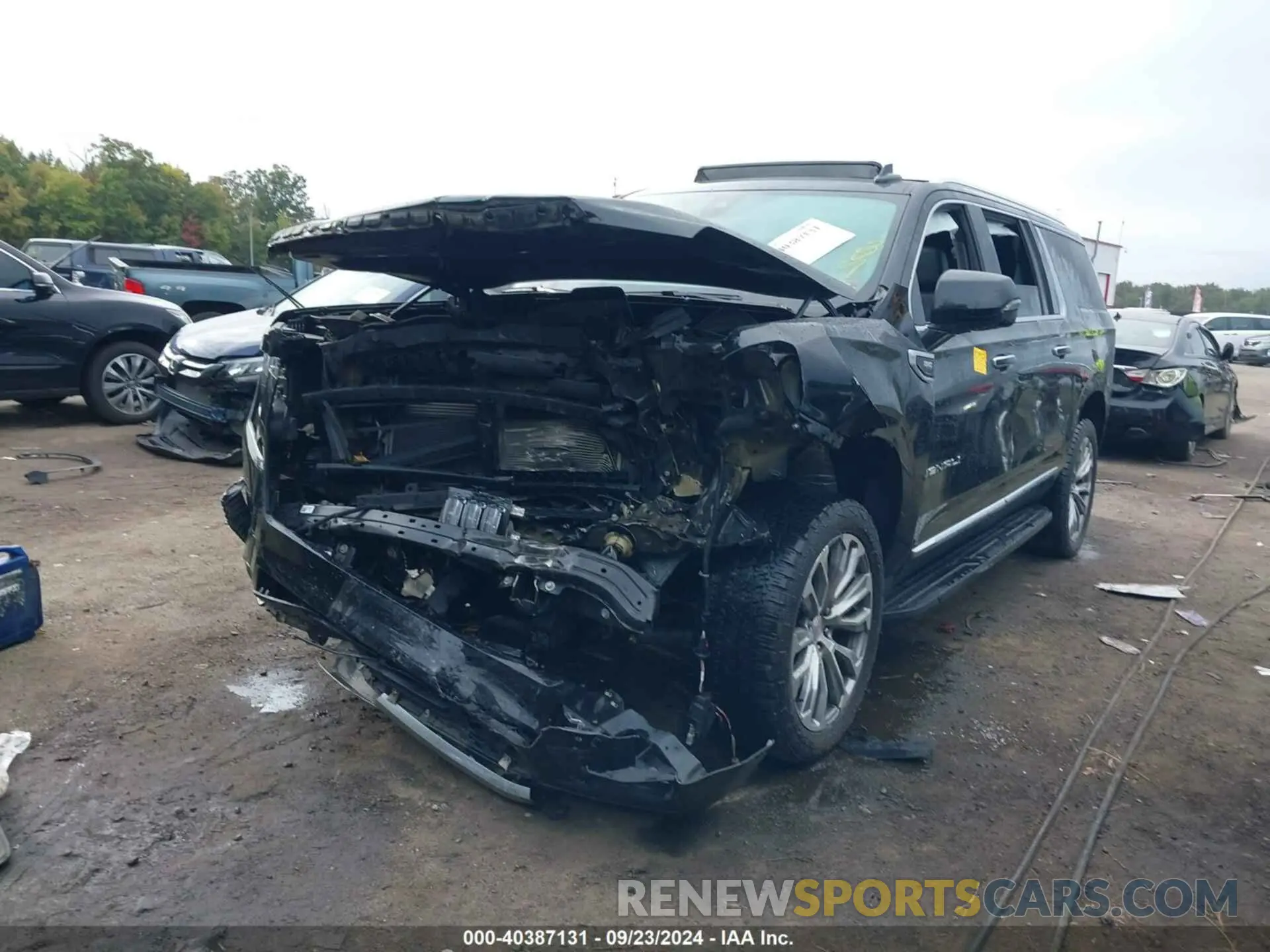 2 Photograph of a damaged car 1GKS2JKLXMR357630 GMC YUKON XL 2021