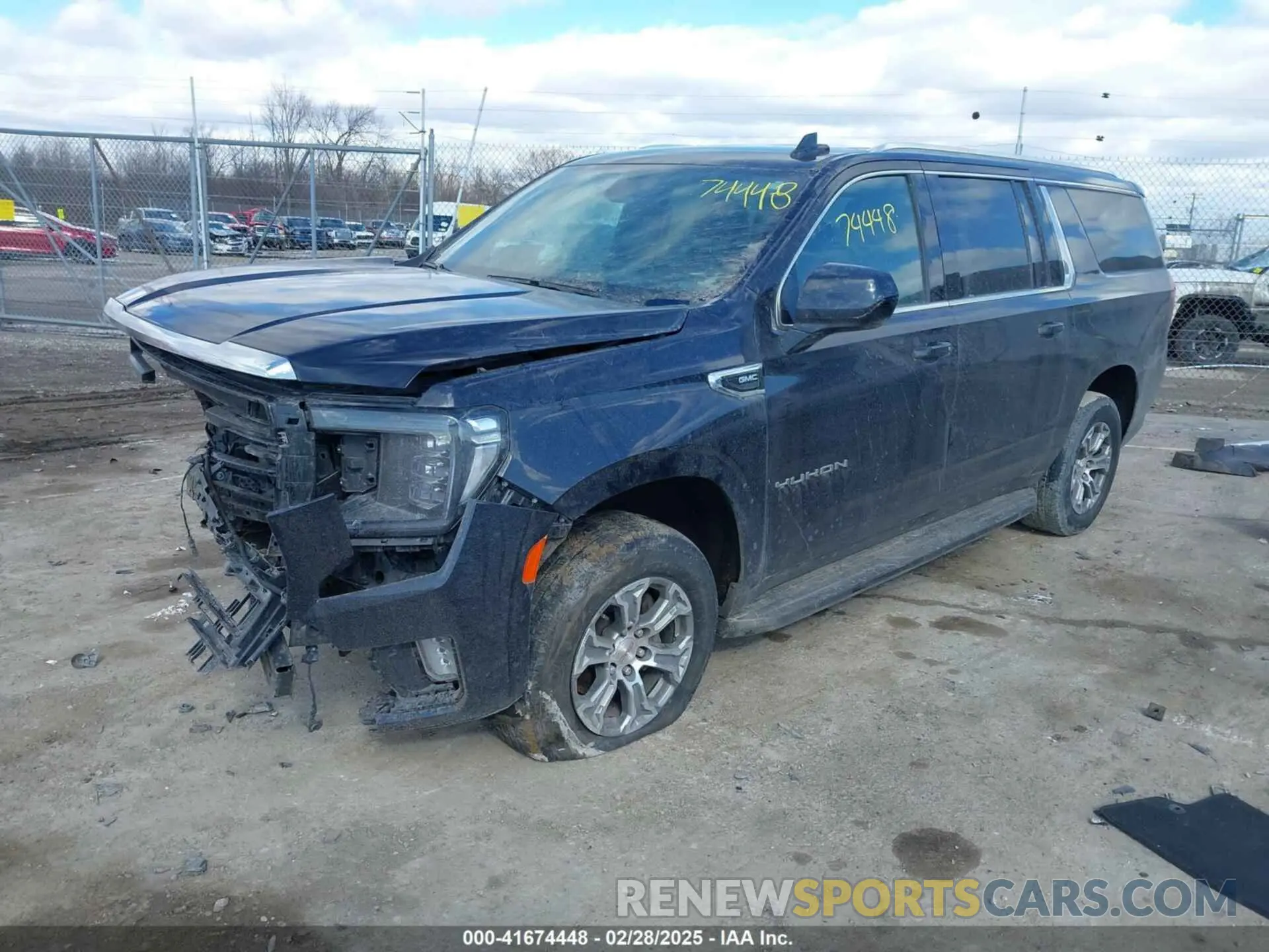 2 Photograph of a damaged car 1GKS2FKD0NR326393 GMC YUKON XL 2022