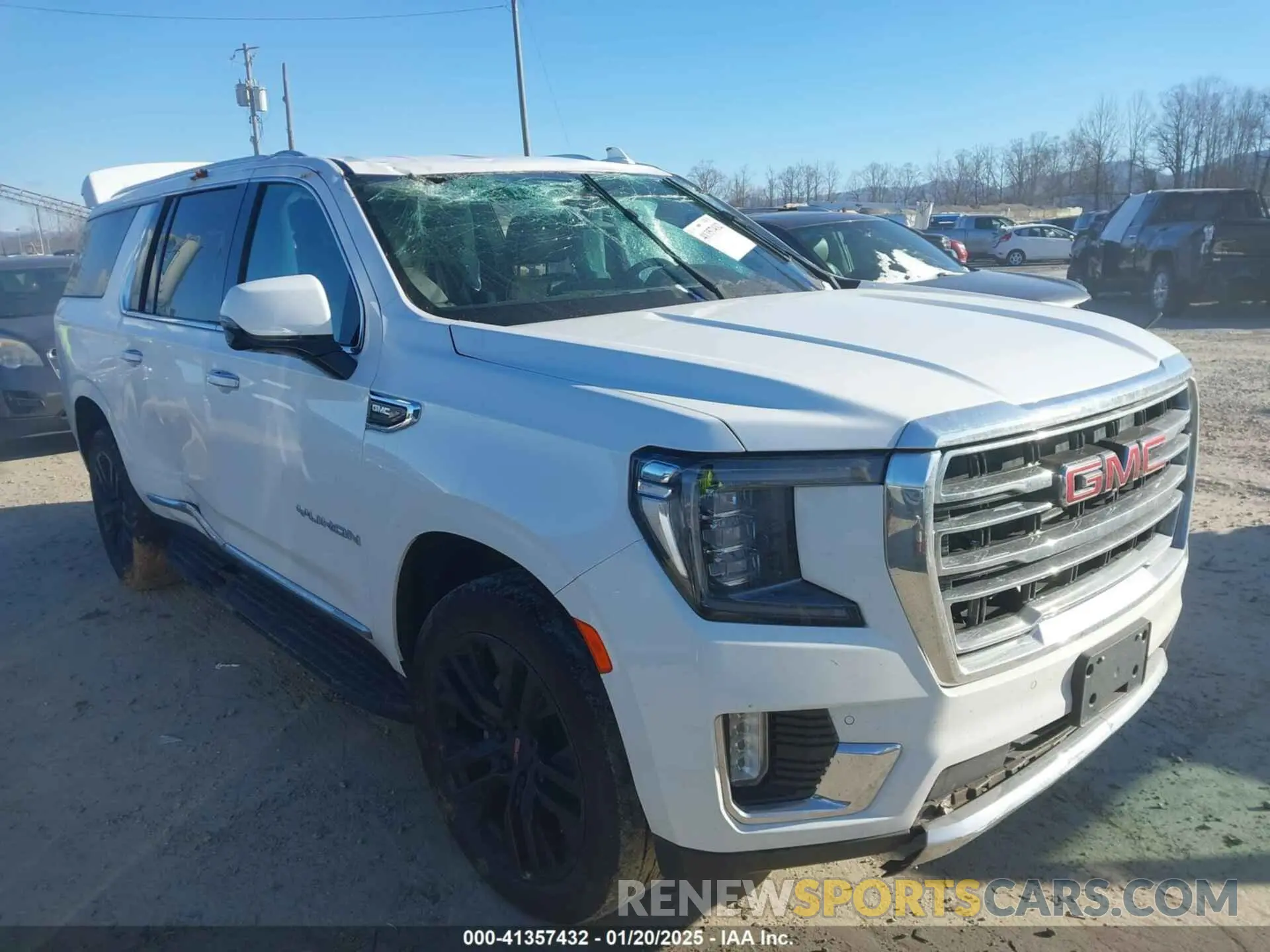 1 Photograph of a damaged car 1GKS2GKD2NR146399 GMC YUKON XL 2022