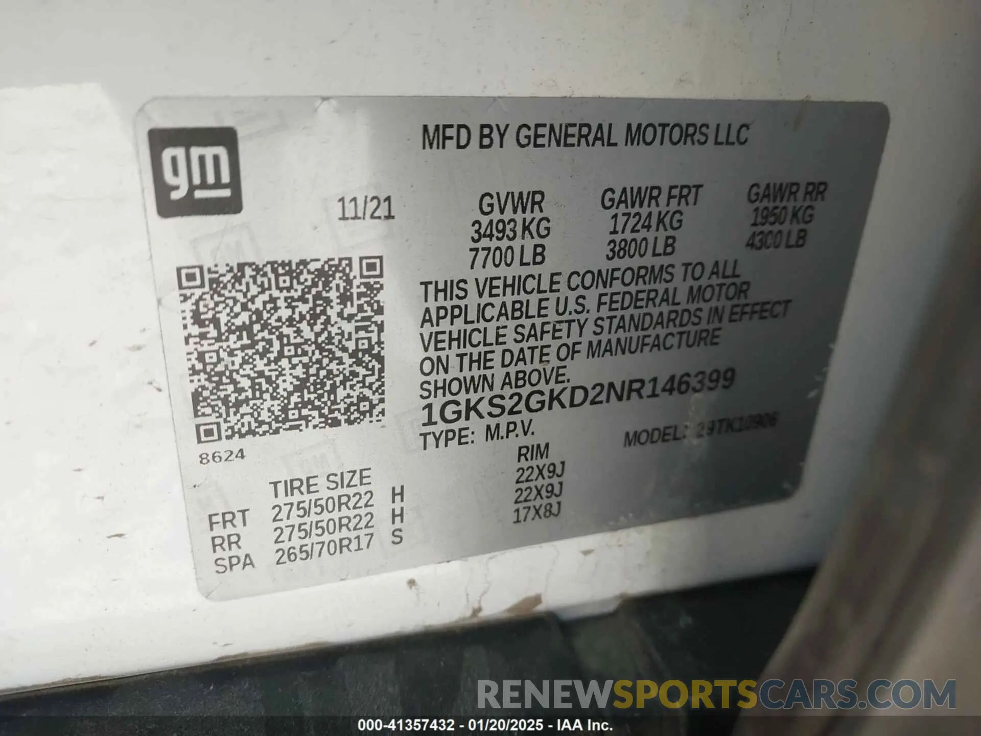 9 Photograph of a damaged car 1GKS2GKD2NR146399 GMC YUKON XL 2022