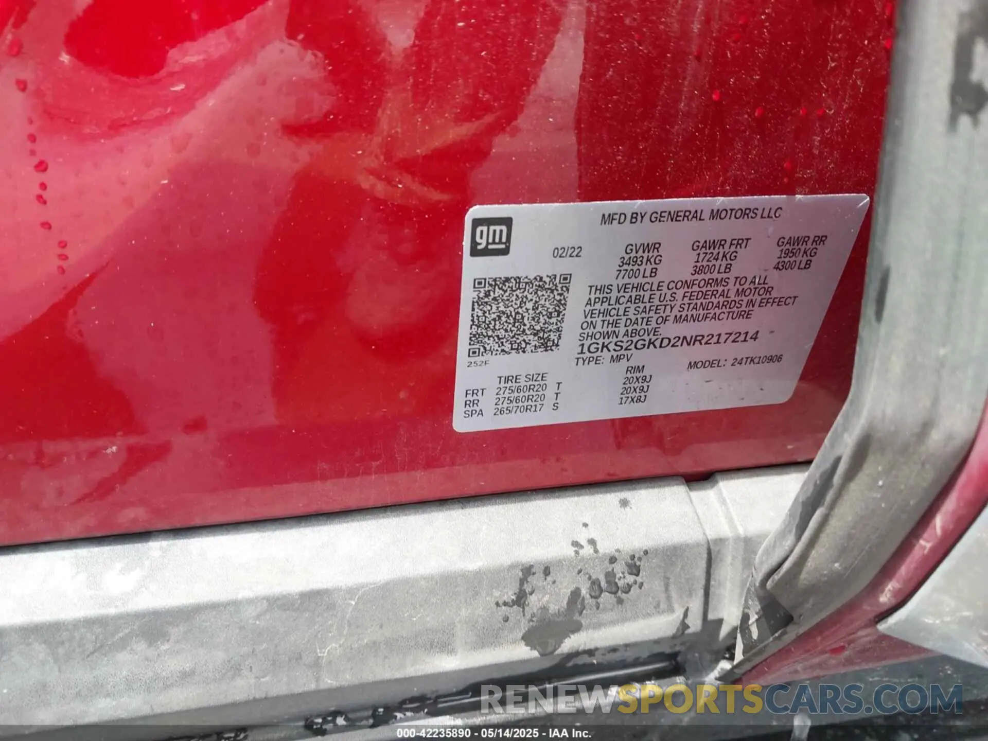 9 Photograph of a damaged car 1GKS2GKD2NR217214 GMC YUKON XL 2022