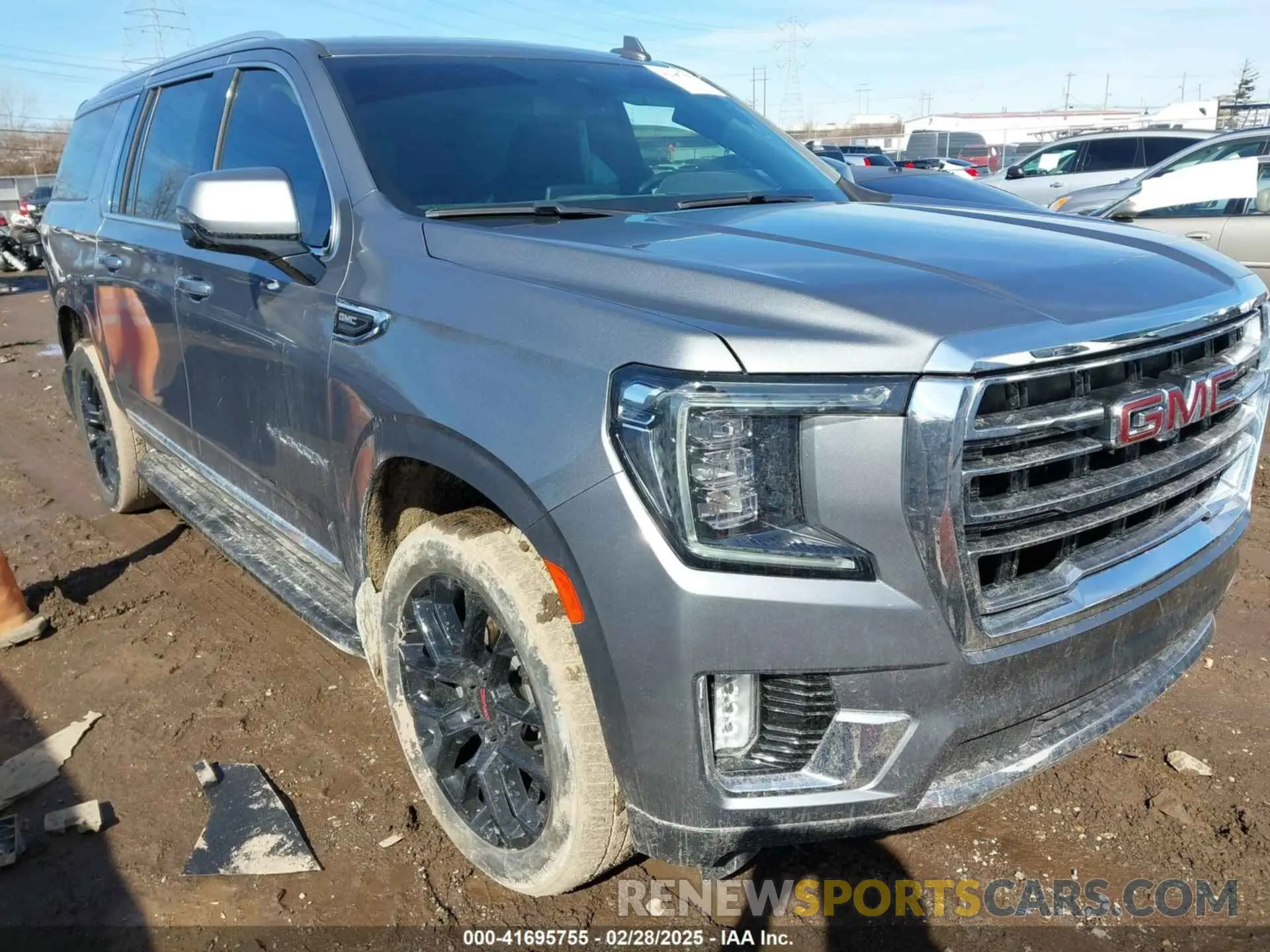 1 Photograph of a damaged car 1GKS2GKD5NR287659 GMC YUKON XL 2022