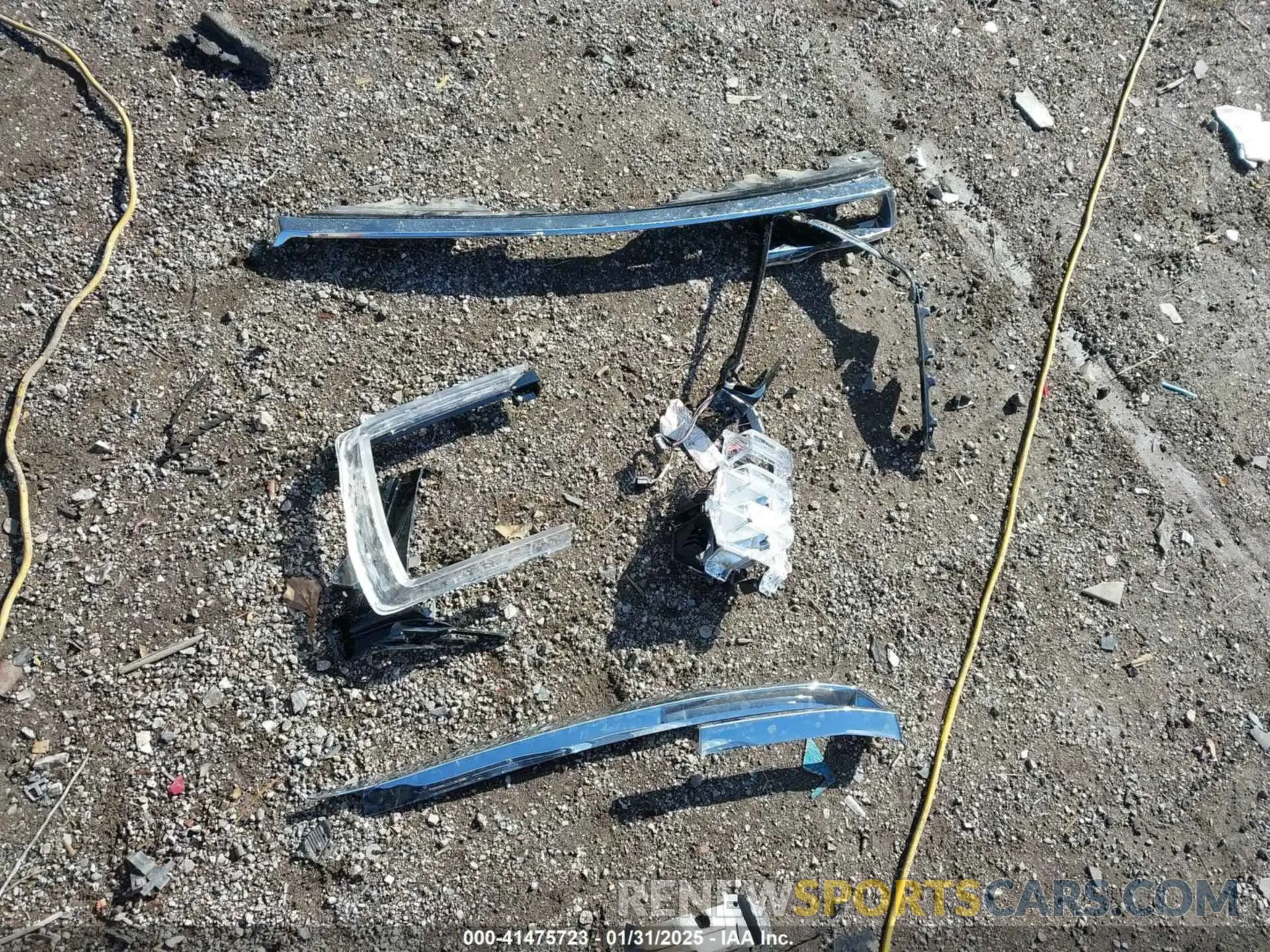 11 Photograph of a damaged car 1GKS2GKDXNR134694 GMC YUKON XL 2022