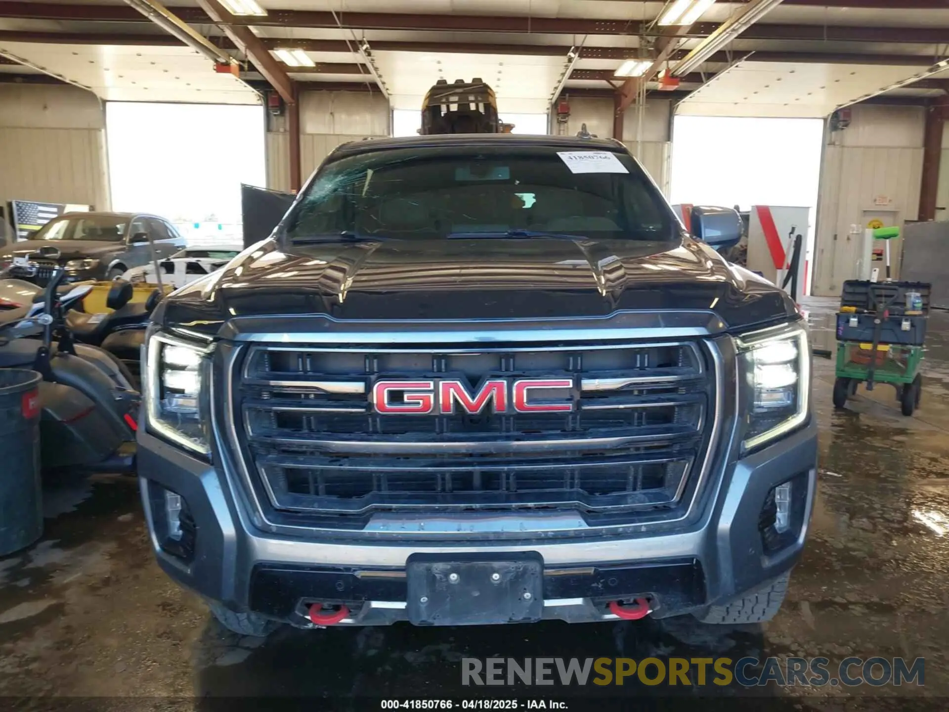 13 Photograph of a damaged car 1GKS2HKL0NR149203 GMC YUKON XL 2022