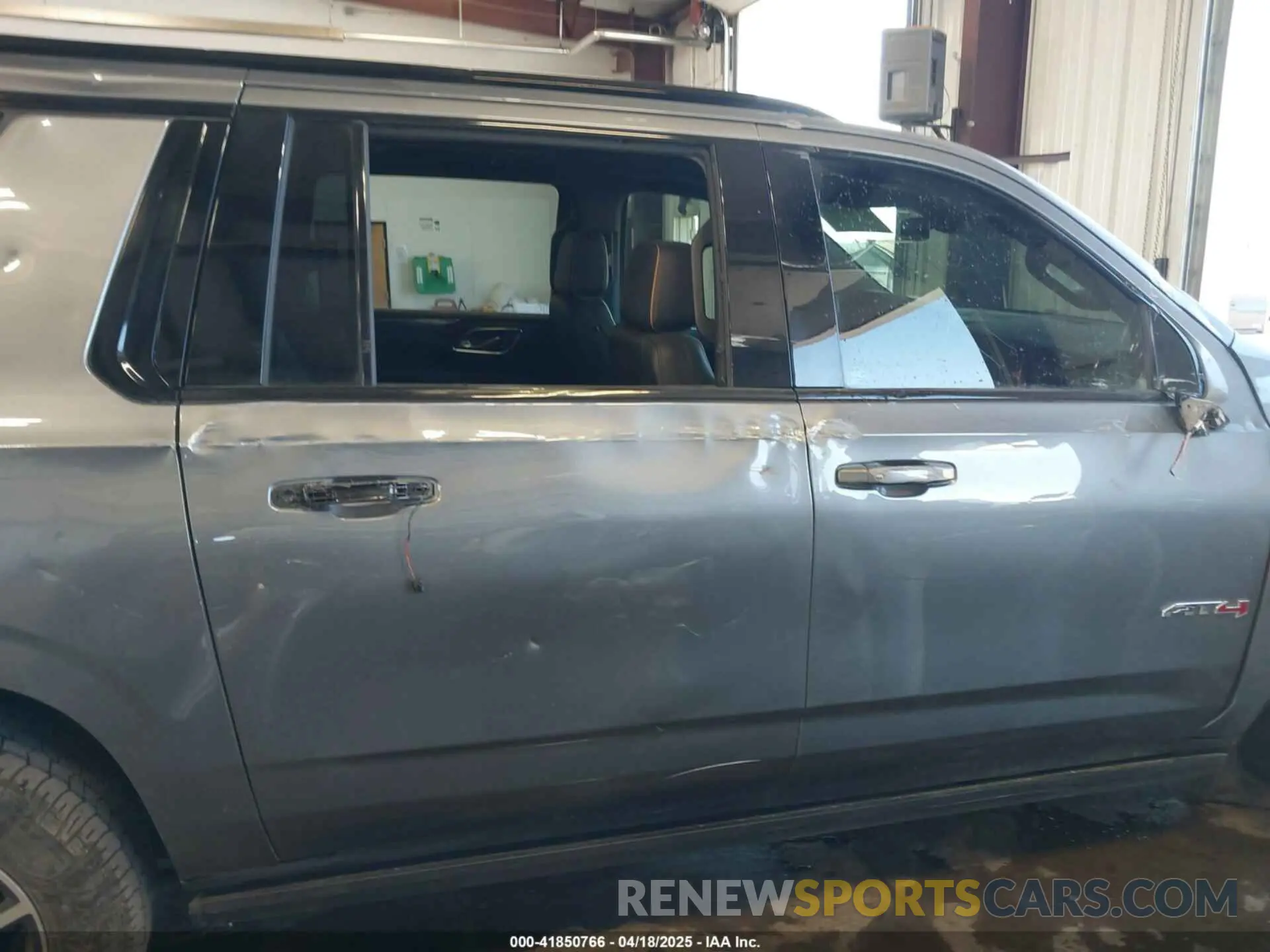 14 Photograph of a damaged car 1GKS2HKL0NR149203 GMC YUKON XL 2022
