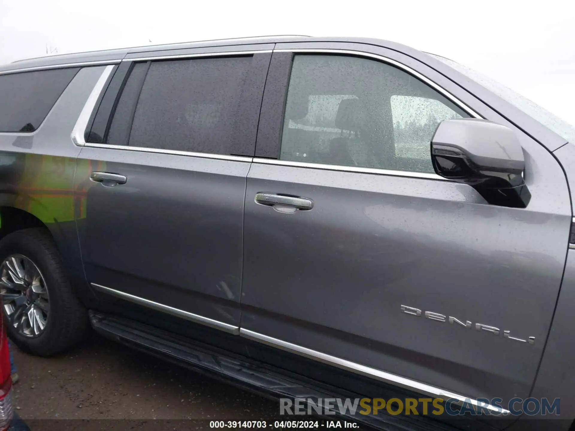 13 Photograph of a damaged car 1GKS2JKL1NR208671 GMC YUKON XL 2022