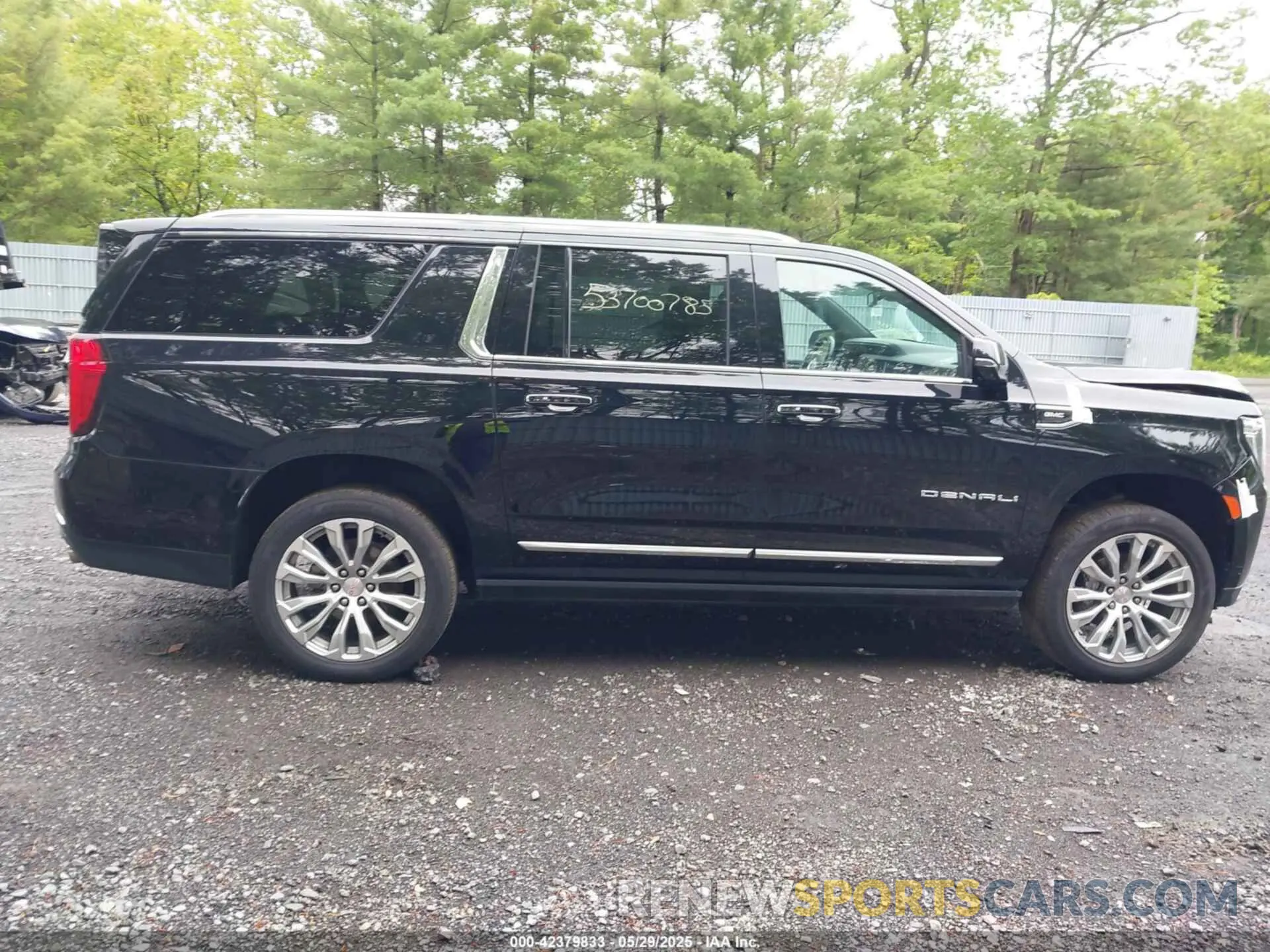 12 Photograph of a damaged car 1GKS1JKL2PR211634 GMC YUKON XL 2023