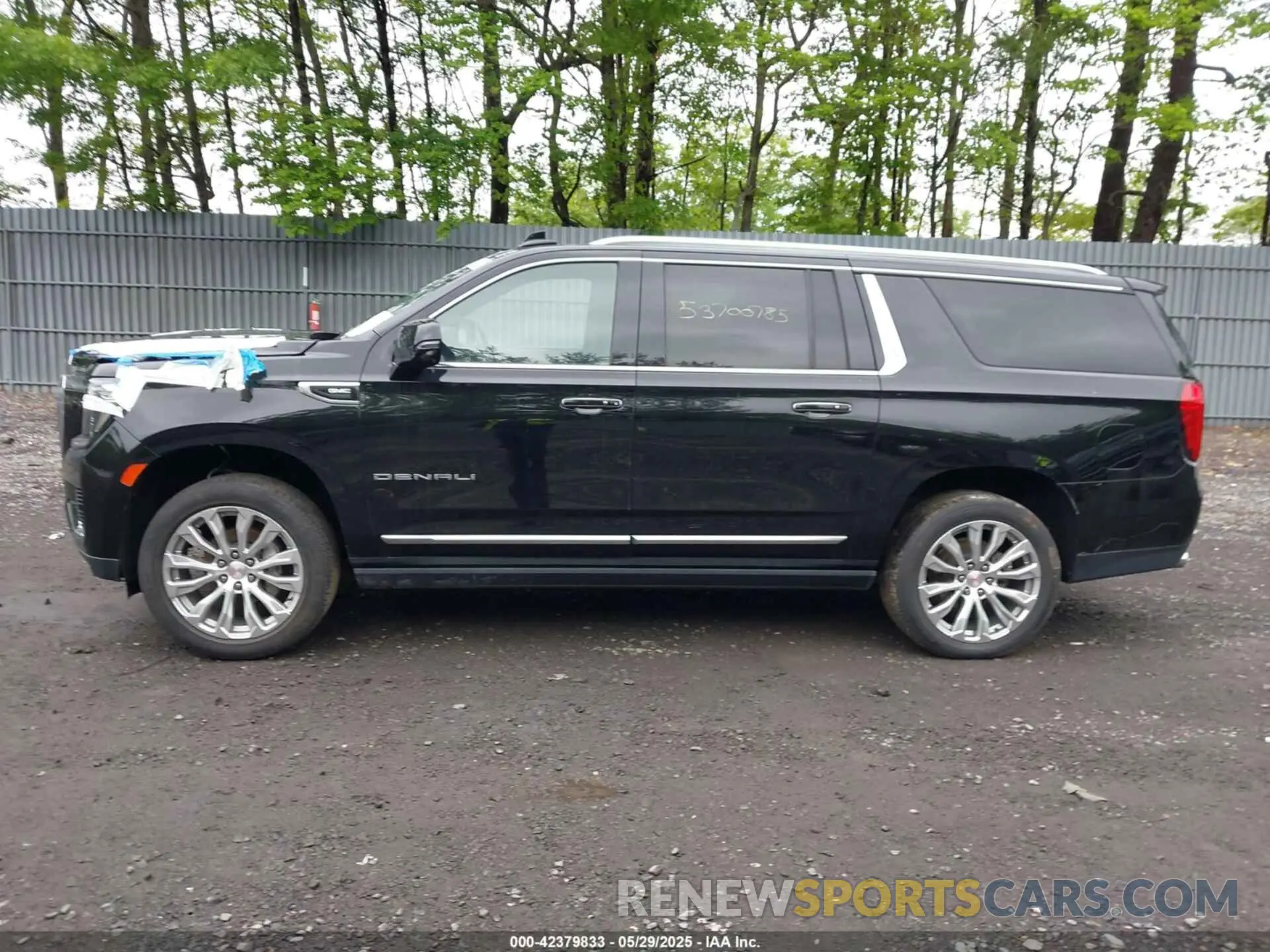 13 Photograph of a damaged car 1GKS1JKL2PR211634 GMC YUKON XL 2023